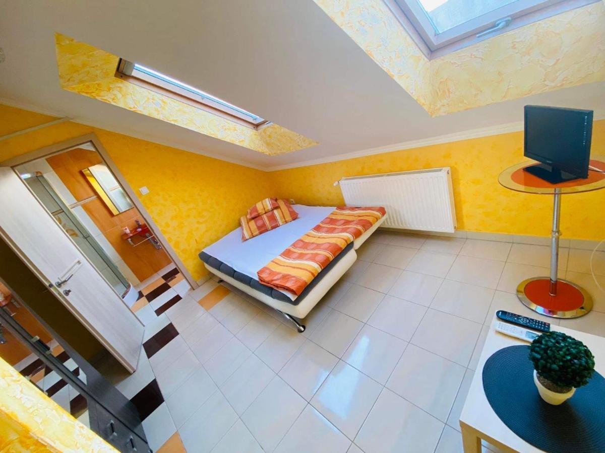 Box Vendeghaz Otel Nagykáta Oda fotoğraf